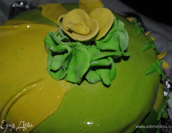 а потом так увлеклась что забыла сфоткать сам процес украшения, так что извините меня!!!