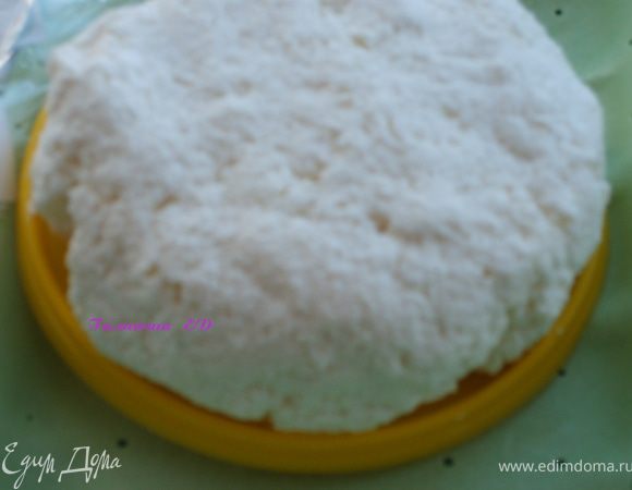 Смешать натертый на крупной терке сыр,яйца,и рикотту (меня была домашняя рикотта) 