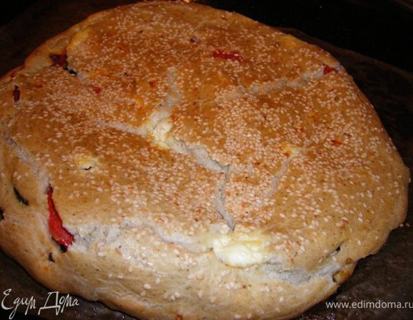 Отправляем минут на 20 на 200 гр в предварительно разогретую духовку, выпекаем еще минут 20 при 180, и минут 10 на функции верхний гриль. И получается вот такая пышечка с вкуснейшей начинкой )))!!! 