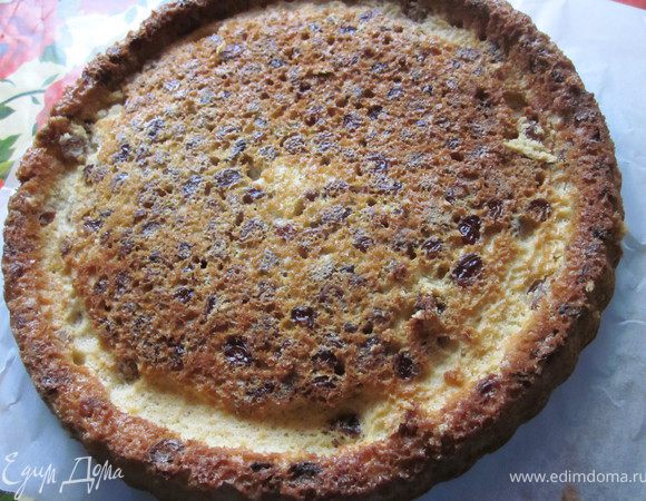 Коржи печь форме хорошо смазанной маслом при температуре 180 градусов 20 мин.