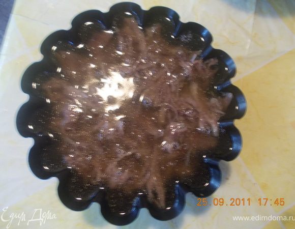 заливаем процеженным бульоном, и оставляем остывать, а когда остынет убираем в холодильник