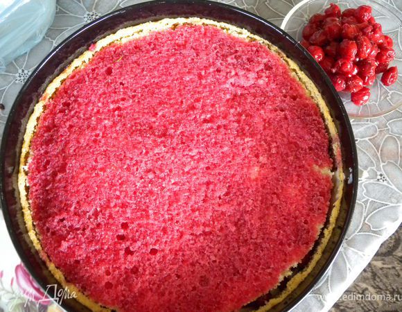 Пропитываем второй половиной сока. (Очень ярко!)