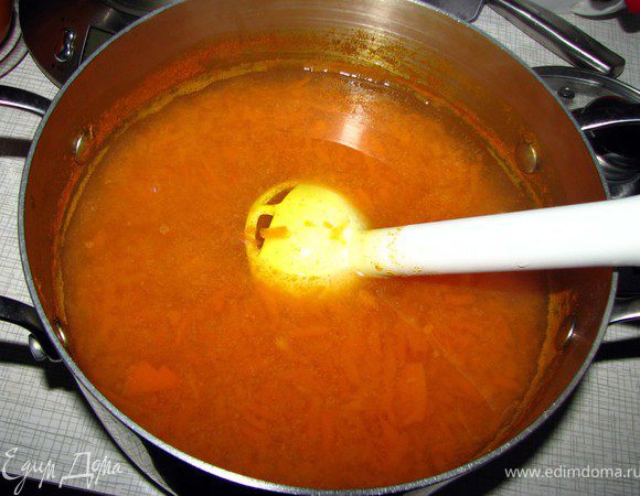 С помощью блендера жидкость взбить до однородности(я делала это прямо в кастрюле). Готовый напиток перелить в стеклянную емкость и дать окончательно остыть.
Поверьте Вам и деткам непременно понравится, будет незабываемо вкусно!