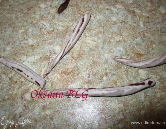 Длинные ракушки. Скатать длинные жгутики.