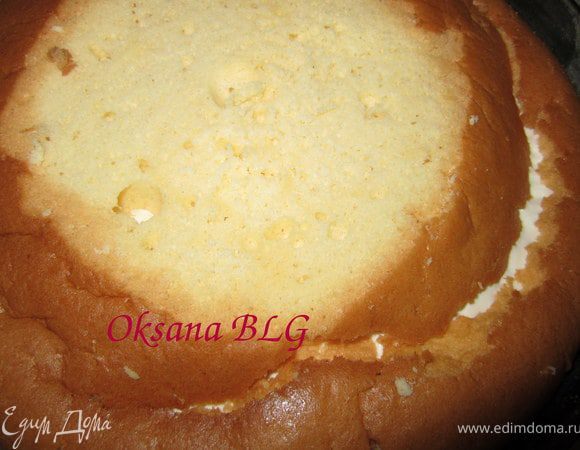 Поставить торт в холодильник на 3-4 часа.