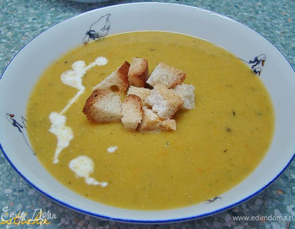 Я подавала суп с заранее приготовленными гренками. Приятного аппетита :) 