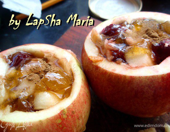 Сверху присыпаем корицей и добавляем по ложечке меда или абрикосового джема. У меня джем, поскольку у мужа аллергия на мед((