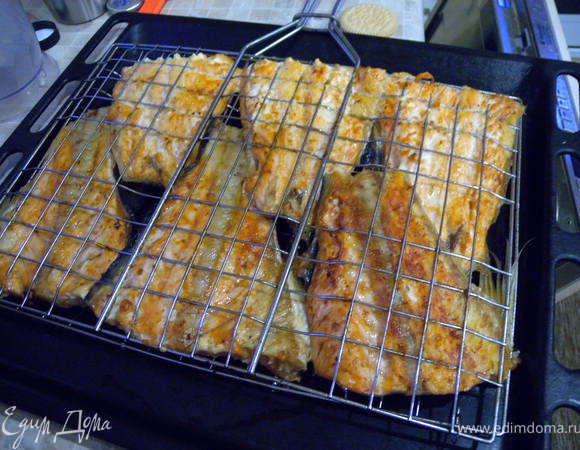 Запекаем на гриле рыбку