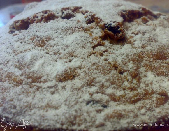 Готовому пирогу дать остыть,посыпать сахарной пудрой и подавать!