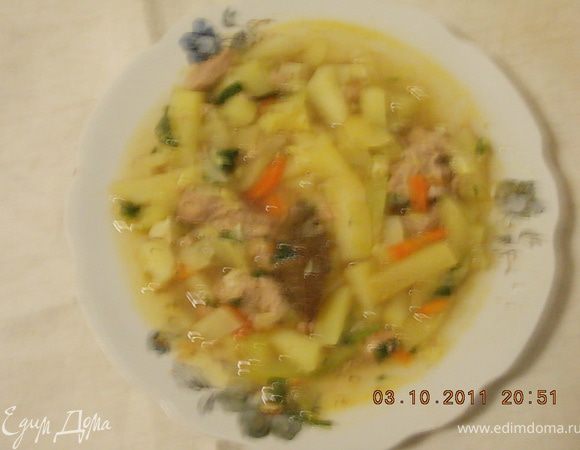 после того как начнёт закипать добавить специи и за 5 минут до конца соль и зелень