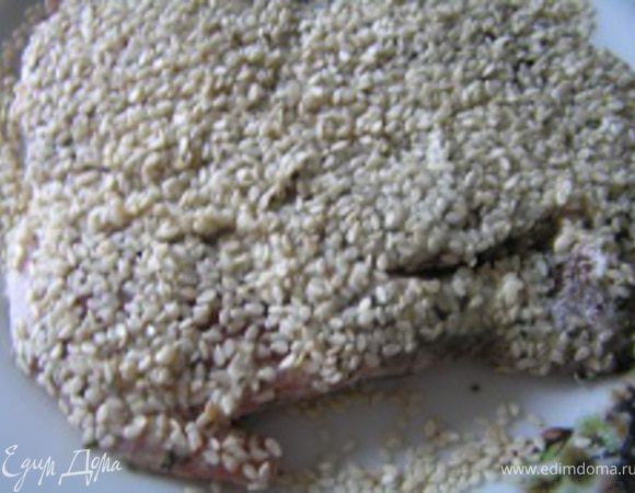 затем обвалять в кунжуте.