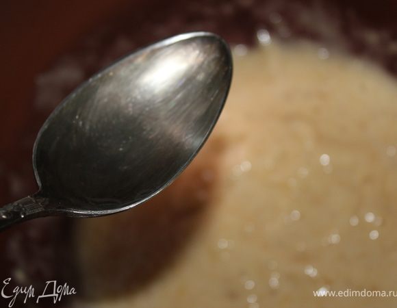 К бананам добавить теплую воду...