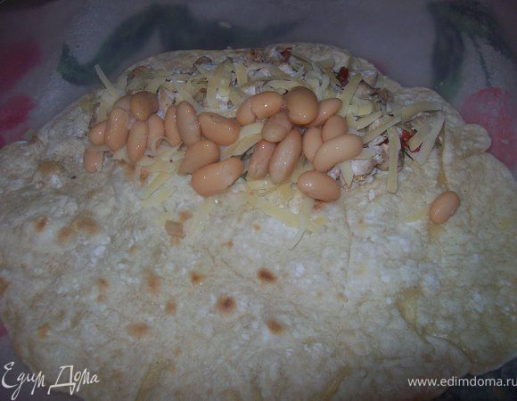 добавляем 2-3 столовые ложки белой фасоли.)