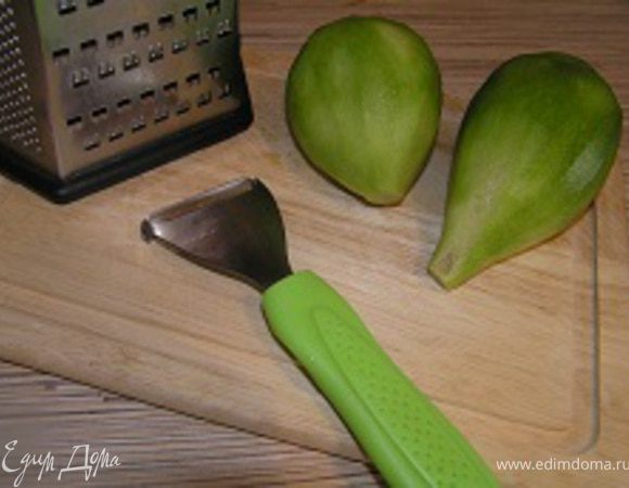 Редьку тщательно вымыть, очистить от кожуры,