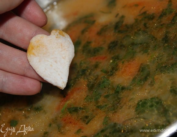 И следом отправляем наши клецки. Варим все это дело 5 минут.