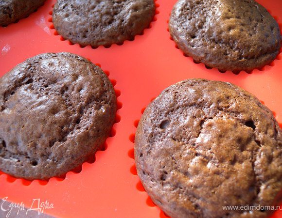 4. Выпекать при 180 около 40 минут. Готовность проверить лучинкой. 