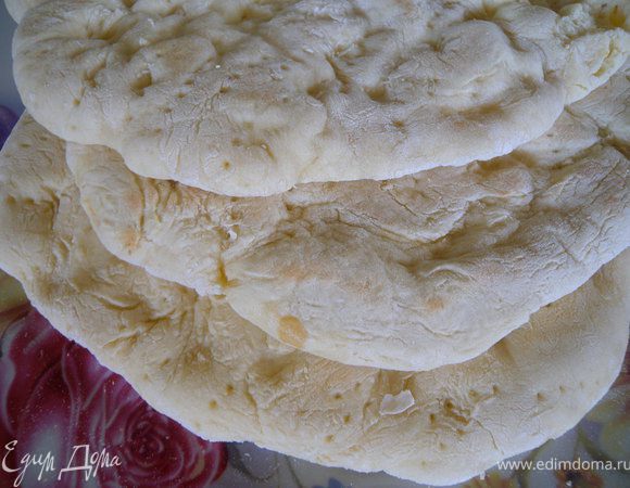 Так же для пикника супер. И для "брускетты". порезать на уголки-сегменты, да и просто маслом намазать (или Маскарпоне, у меня однажды так было :-)). Приятного аппетита!