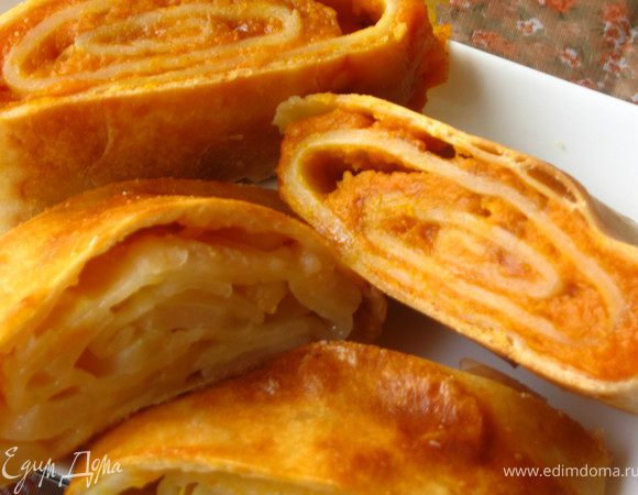 Даем полностью остыть, при этом отбиваясь от голодающих. Не потому, что жалко, а потому, что остывшие вертуты НАМНОГО вкуснее!! Режем на кусочки и смотрим как быстро исчезает это чудо со стола.  я при этом безумно счастлива!!!