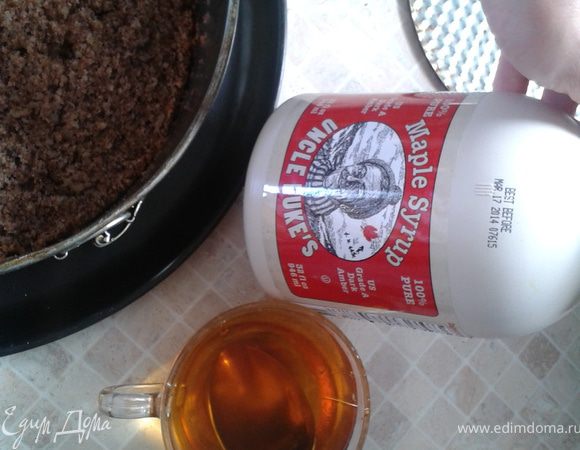 17. Пропитать кленовым сиропом. (я 1 к 1 с кипяченой водой. У меня он очень густой). 