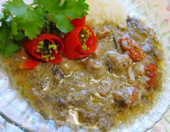 Вкусненько, попробуйте.
На гарнир можно подать рис.