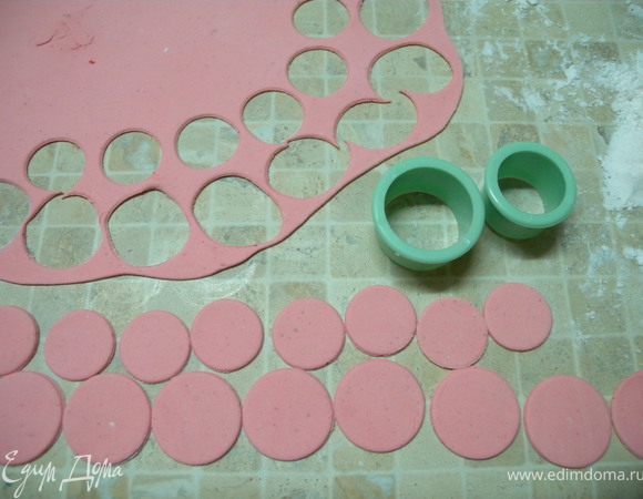 31. Типа розочки-камелии. 