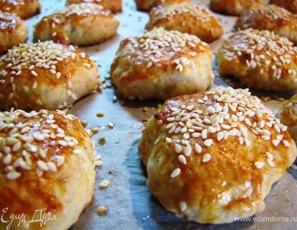 Выпекаем 20-25 минут на среднем огне.