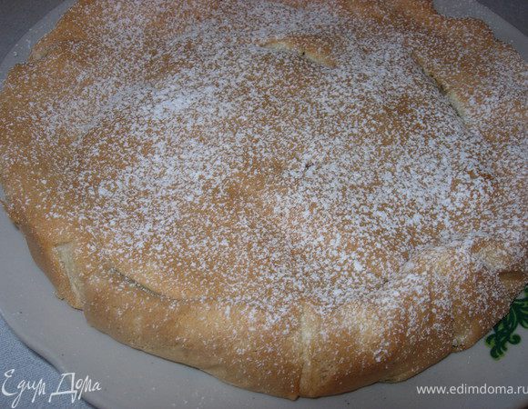 Ждем пока остынет и наслаждаемся ароматной и нежной шарлоткой!!