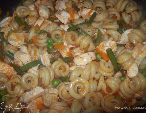 Прошу к столу.)