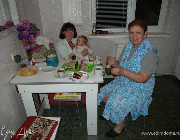 10. Такой тортик хоть он и простой можно и в гости с собой взять. 