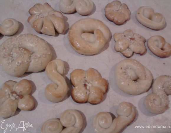 Выпекать в нагретой до 230 градусов духовке 10 минут.