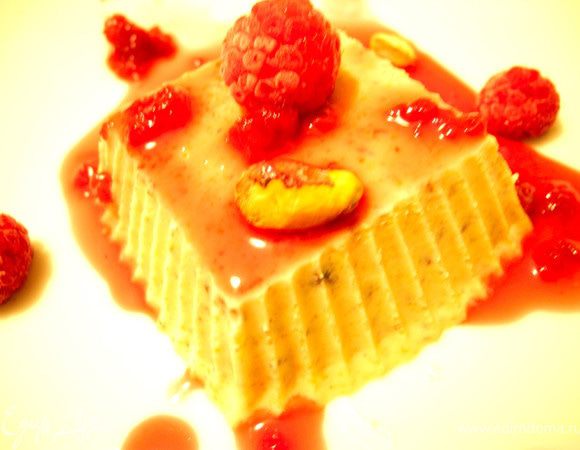 Крема сделала много, а печеньиц у меня было маловато, так что сделала из половины крема фисташковое семифреддо, которым я вас уже угощала)))