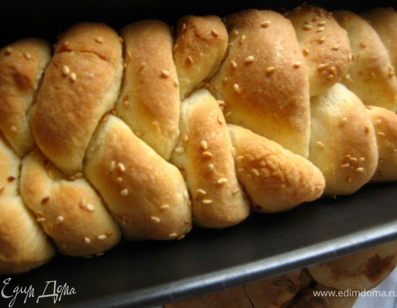 Духовку разогреть до 200гр. Выпекать 20-25минут до румяной корочки. Этот хлеб, если в доме есть детки. Лепешки небольшого размера, чтобы было удобно карапузу взять в ручки