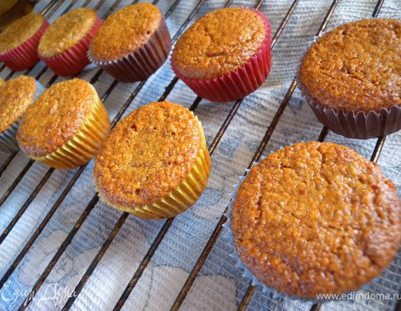 9. Выпекать около 20-30 минут. 
Охладить на решетке. 
