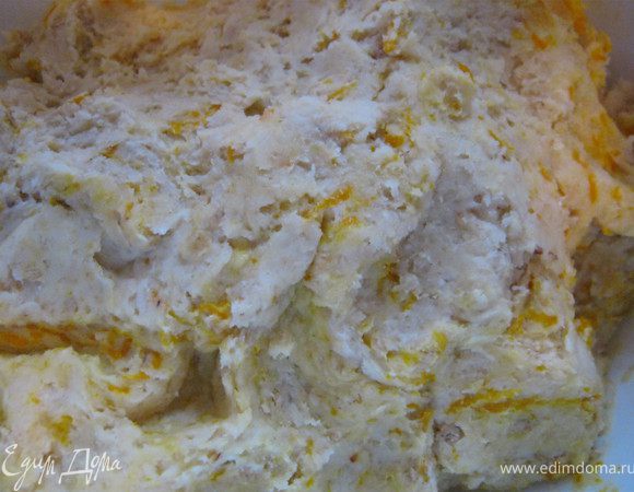 Смешать муку,хлопья,кефир,сахар,соль и сливочное масло.