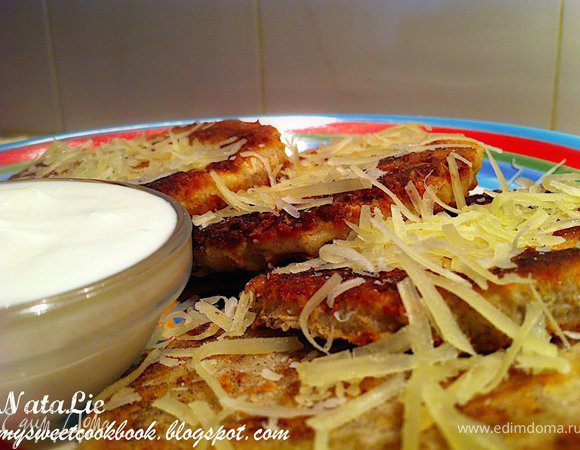 Подавать непременно со сметаной или другим сливочным соусом.
Приятного аппетита!