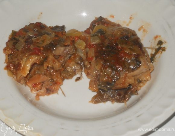 Подавать на стол можно как в горячем, так и в охлажденном виде. Рыба будет по своему вкусной в обоих случаях.
По желанию можно рыбу приукрасить на свое усмотрение. У каждой хозяйки для этого всегда найдется парочка припасенных секретов.

Всем приятного аппетита!!!