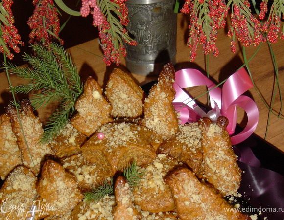 В итоге получаем нежное, тающее во рту печенье, с медовым ароматом и ореховым вкусом.