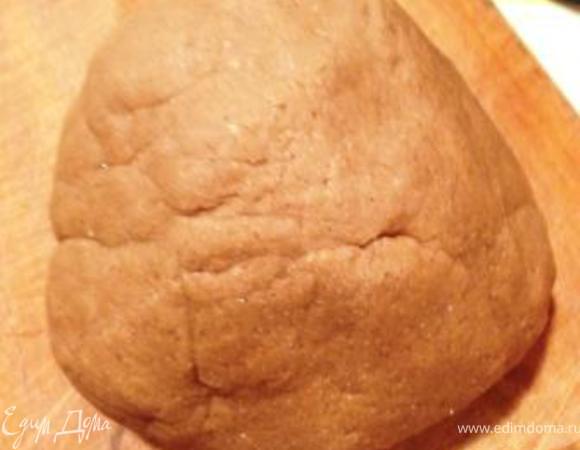 смешать обе муки, добавить разрыхлитель и все остальные ингредиенты, замесить крутое тесто и оставить минут на 20-30