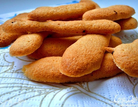 P.S. на фото - бисквитные палочки Савоярди от Юлии по этому же рецепту, спасибо ей за опробованную идею!