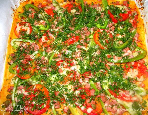 Духовку разогреть до 200°С выпекать 20 минут. Всё пицца готова!