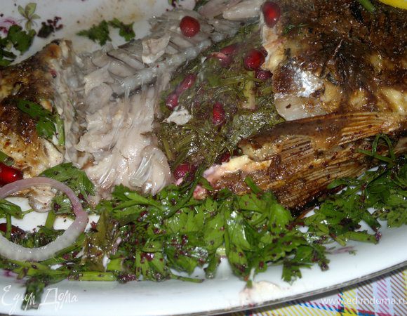 Здесь она в разрезе)) Надеюсь моя рыба вам понравится))) Приятного апетита)))