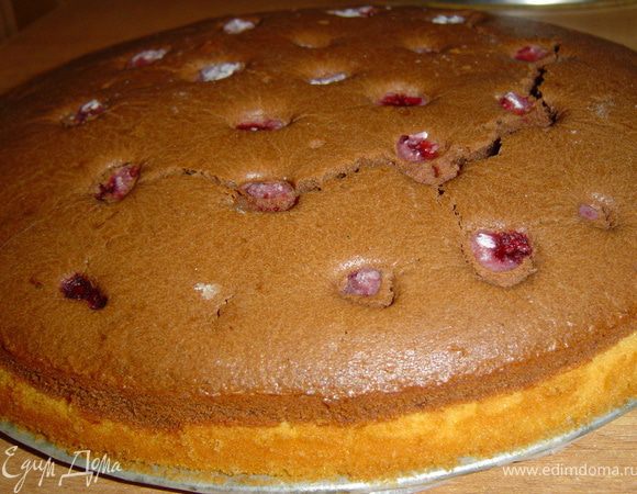 Отправить в предварительно разогретую до 180*С духовку на 30 мин. (готовность проверяем спичкой). "