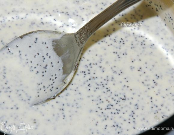 Поставить полученную смесь на огонь. Довести до кипения, но не кипятить.