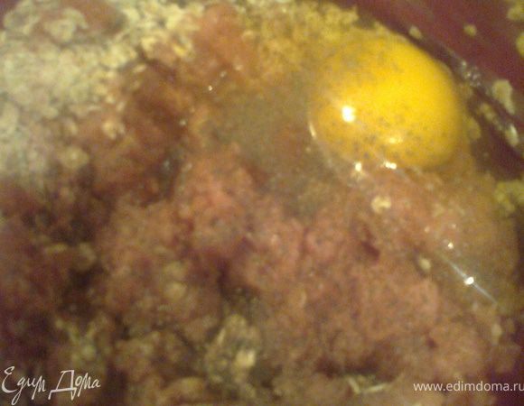 ...яйцо,лук,чеснок.Даём крупе минут 5 набухнуть.