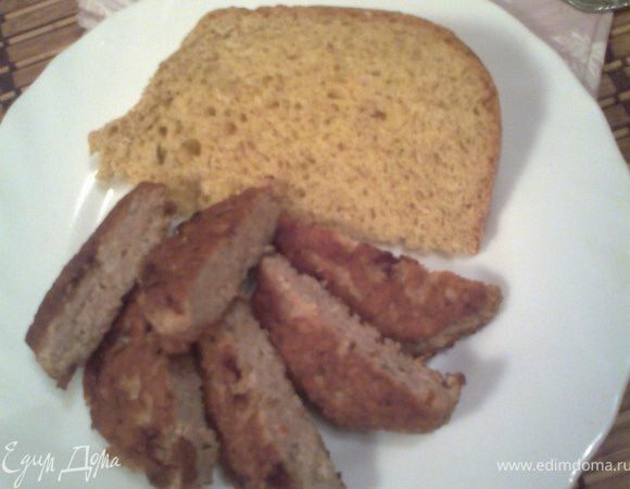 Или с домашним хлебушком(про хлеб-завтра)Котлетки хороши даже как холодная рыбная закуска!Только выбирайте фирму,где написано"без консервантов",как у меня.