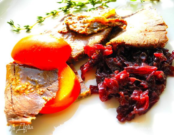 Мне очень понравилось оно в качестве холодной закуски, в сочетании с хурмой и луковым мармеладом.