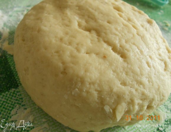 вот такое, тесто завернуть в пленку и дать немного отдохнуть