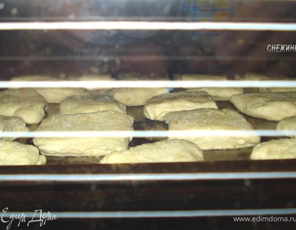 Из такого количества теста у меня получился один противень печенья.