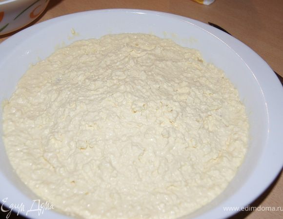 Сверху остальную творожную массу.