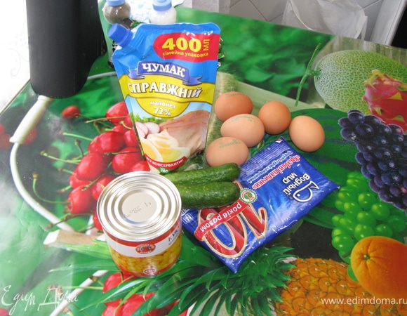 Вот эти ингредиенты понадобятся для приготовления салата.